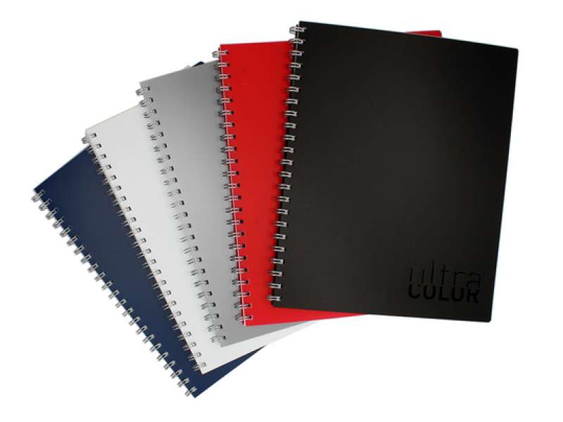 Maxiquaderno Ultra Color con spirale metallo.
